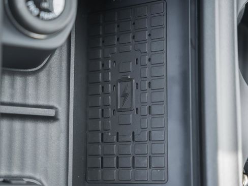 New 2025 Ford Expedition Platinum w/ Driver's Package image 37