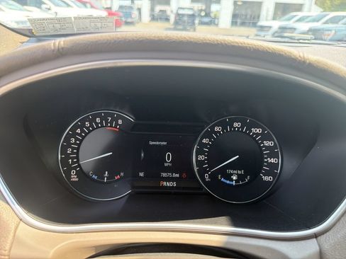 Used 2017 Lincoln MKX Reserve w/ Lincoln MKX Climate Package AWD/4WD image 22
