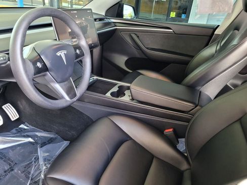 Used 2025 Tesla Model Y Performance AWD/4WD image 12