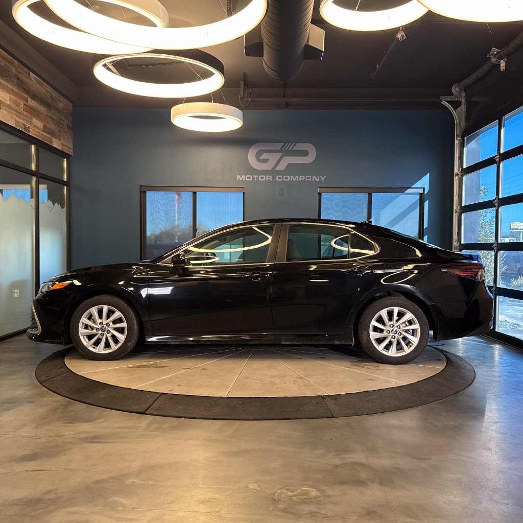 Used 2023 Toyota Camry LE AWD/4WD image 6