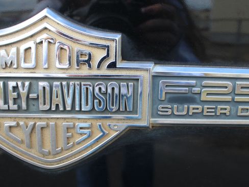 Used 2004 Ford F250 XL image 9