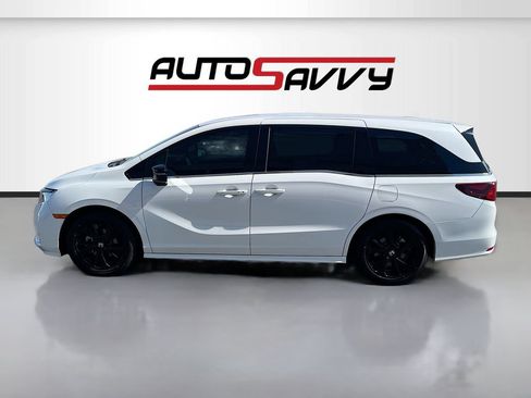 Used 2024 Honda Odyssey Sport image 4