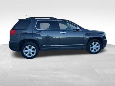 Used 2017 GMC Terrain SLE w/ Chrome Edition image 8