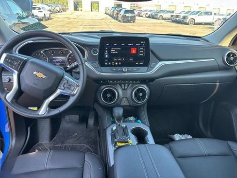Used 2024 Chevrolet Blazer LT w/ Midnight/Sport Edition FWD image 2