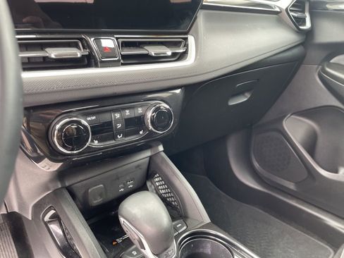 Used 2024 Chevrolet TrailBlazer LT w/ Convenience Package AWD/4WD image 15