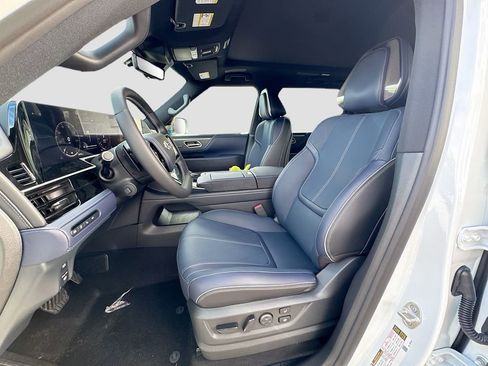 New 2026 INFINITI QX80 4WD w/ Sport Exterior Package image 22