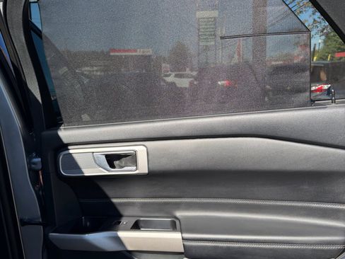 Used 2024 Ford Explorer Limited image 28
