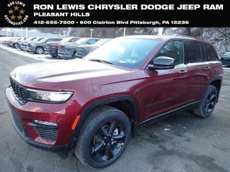 New 2025 Jeep Grand Cherokee Limited w/ Black Appearance Package AWD/4WD video 1