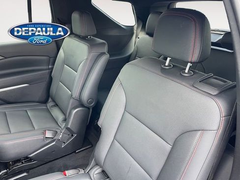 Used 2024 Chevrolet Traverse Z71 image 17