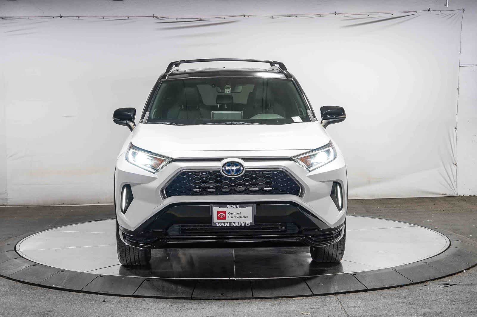 Certified 2021 Toyota RAV4 XSE w/ Weather Package AWD/4WD image 6