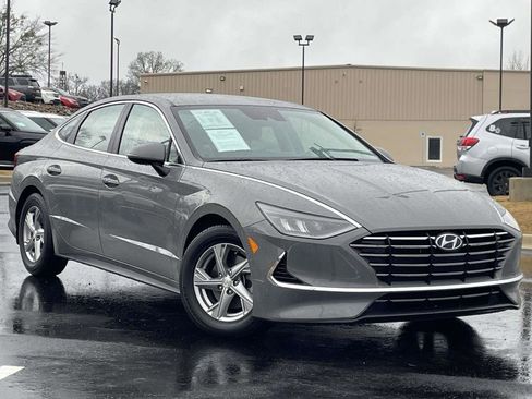 Used 2023 Hyundai Sonata SE image 1