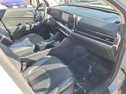 Used 2024 Kia Sportage SX image 18