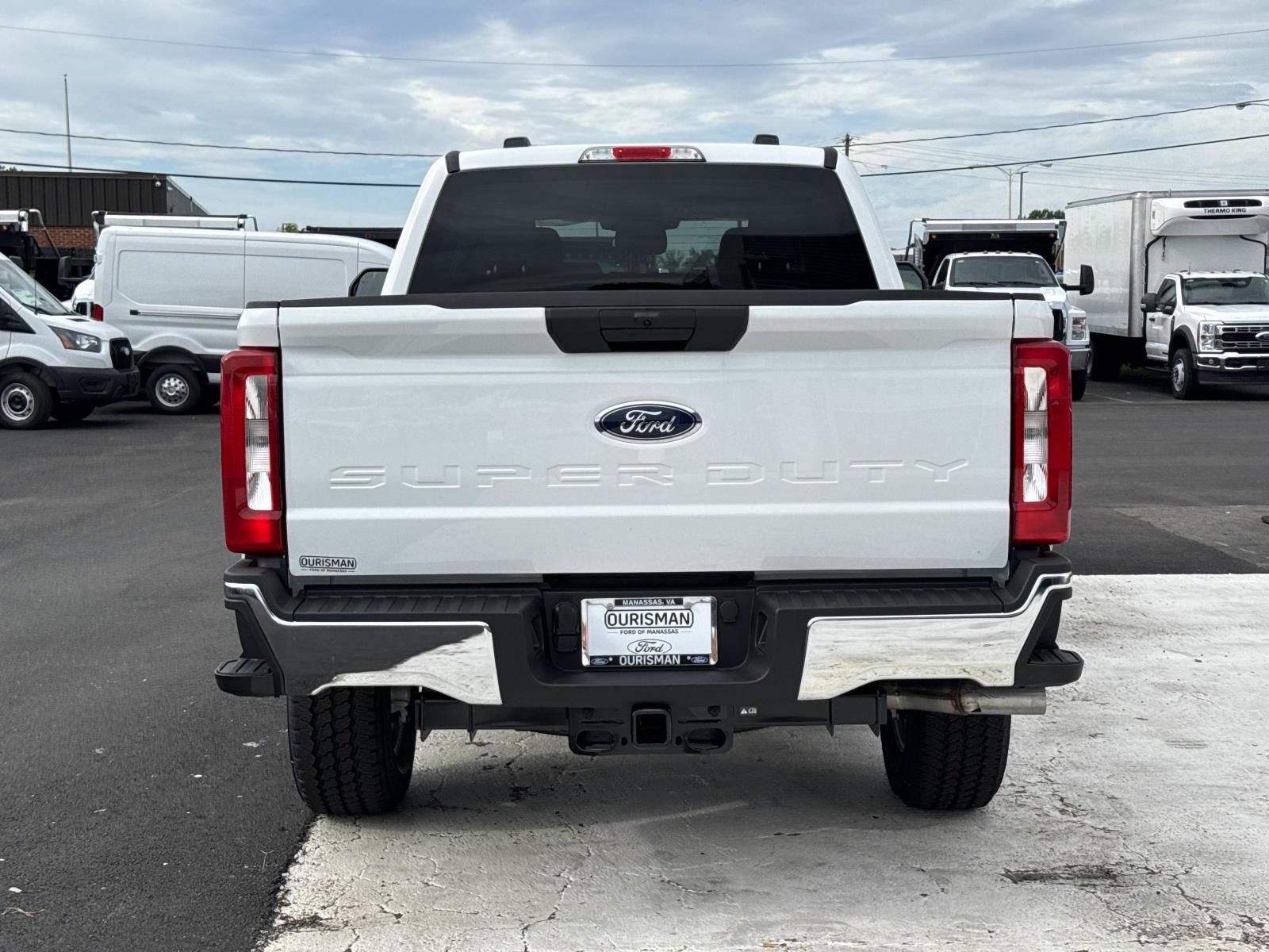 New 2026 Ford F250 XLT w/ FX4 Off-Road Package AWD/4WD image 4
