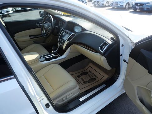 Used 2019 Acura TLX image 16