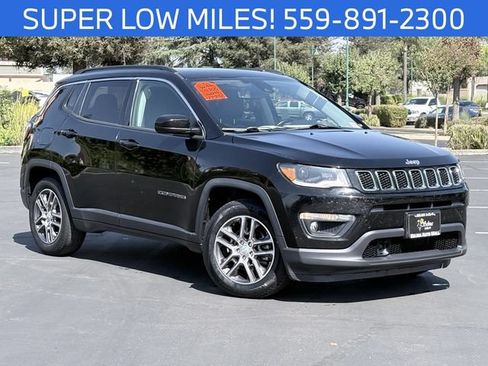 Used 2020 Jeep Compass Latitude FWD image 2