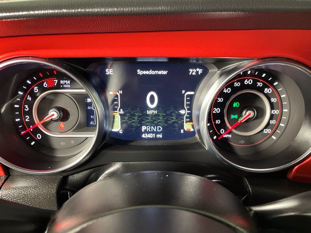 Used 2022 Jeep Wrangler Unlimited Rubicon w/ Cold Weather Group AWD/4WD image 26