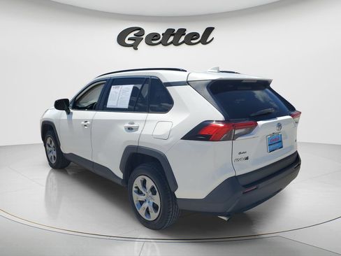 Used 2019 Toyota RAV4 LE FWD image 7