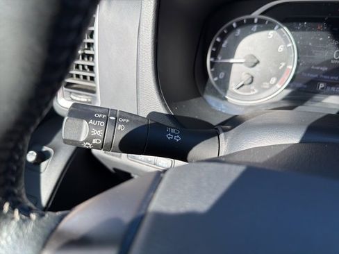 Used 2023 Nissan Frontier SV w/ SV Convenience Package image 22