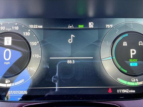 Certified 2025 Land Rover Range Rover Autobiography AWD/4WD image 19