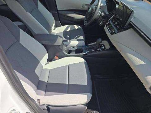 Used 2024 Toyota Corolla LE FWD image 12