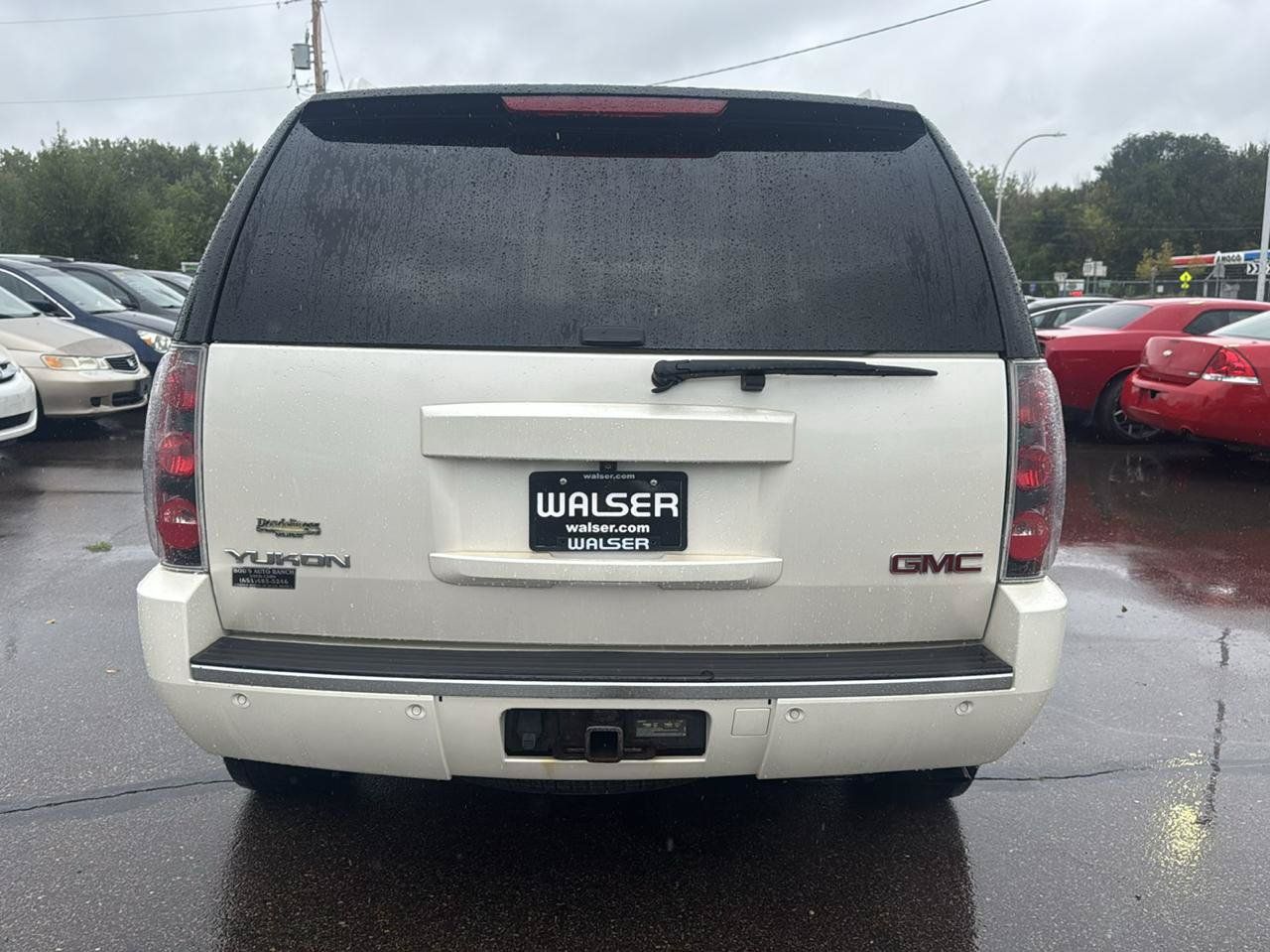 Used 2013 GMC Yukon Denali AWD/4WD image 6