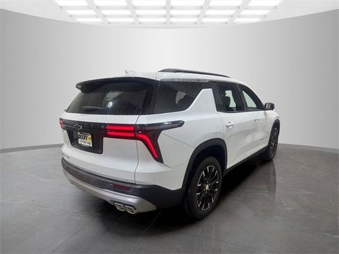 New 2026 Chevrolet Traverse LT w/ Sun and Wheel Package image 6