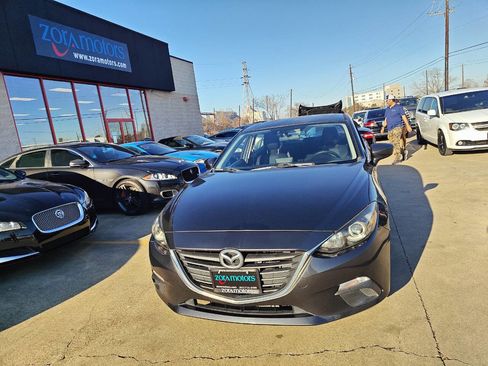 Used 2016 MAZDA MAZDA3 i Sport w/ Preferred Equipment Package image 2