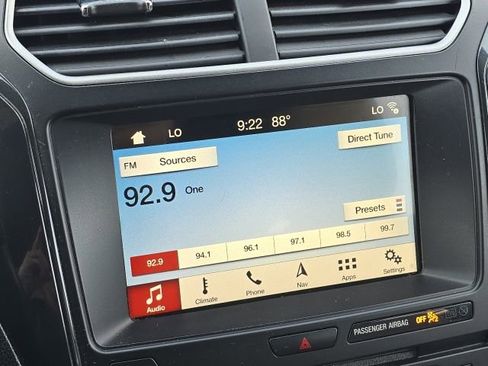 Used 2018 Ford Explorer XLT w/ Equipment Group 202A FWD image 31