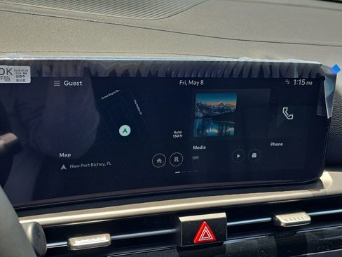 New 2026 Kia Sportage SX FWD image 24