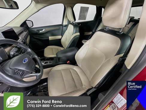 Used 2020 Ford Escape Titanium AWD/4WD image 25