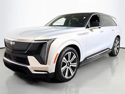 New 2025 Cadillac Escalade IQ Luxury 1 w/ Smart Trailering package