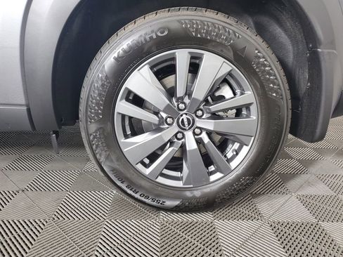 New 2025 Nissan Pathfinder SV image 31