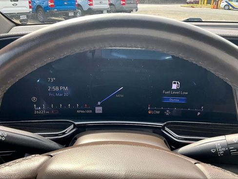 Used 2023 Cadillac Escalade Premium Luxury image 20