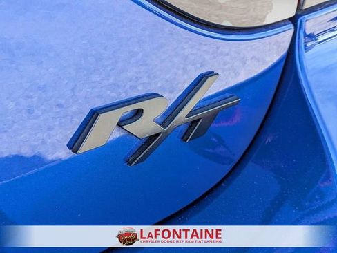 Used 2019 Dodge Charger R/T w/ Blacktop Package RWD image 10
