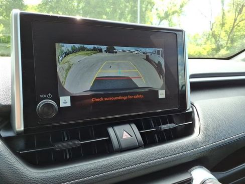 Certified 2024 Toyota RAV4 XLE FWD image 19