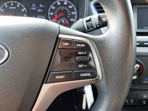 Used 2020 Hyundai Accent SE FWD image 20