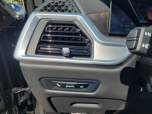 Certified 2024 BMW X5 sDrive40i w/ Premium Package RWD image 13