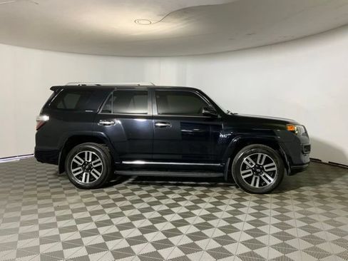 Used 2016 Toyota 4Runner Limited AWD/4WD image 4