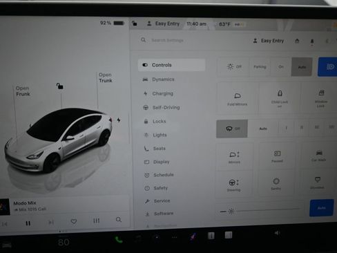 Used 2023 Tesla Model 3 Standard Range RWD image 13