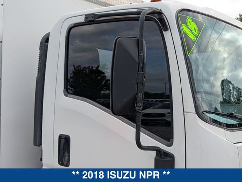 Used 2018 Isuzu NPR RWD image 11