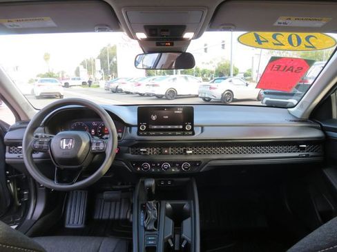 Used 2024 Honda Accord EX image 19