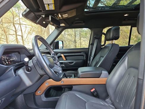 Used 2021 Land Rover Defender 110 X image 23