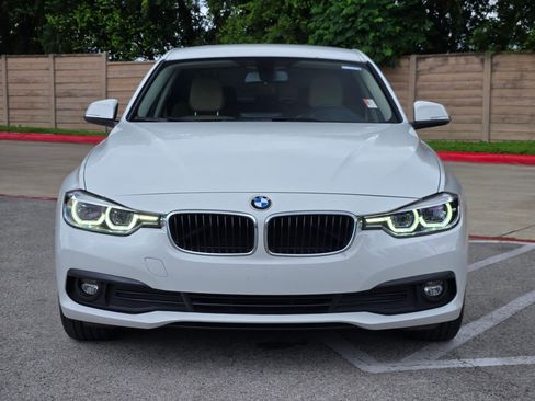 Used 2016 BMW 320i Sedan RWD image 8