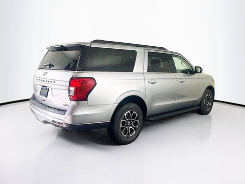 Used 2023 Ford Expedition Max XLT image 9