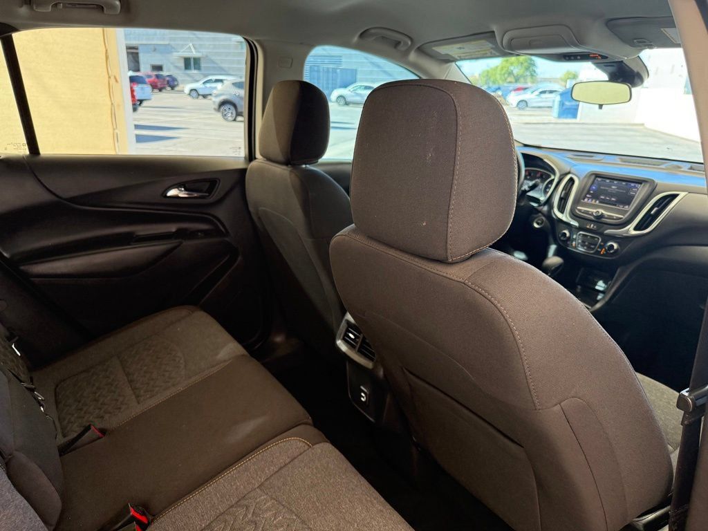 Used 2023 Chevrolet Equinox LT FWD image 15