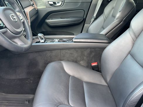 Used 2023 Volvo XC60 B5 Plus w/ Climate Package image 13