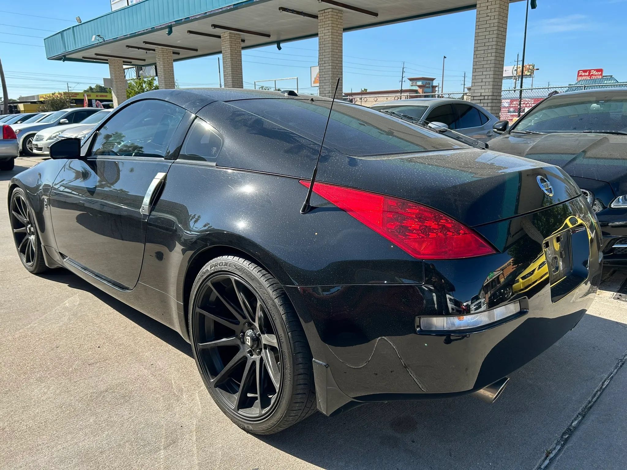 Used 2008 Nissan 350Z Touring w/ Cargo Convenience Pkg RWD image 2