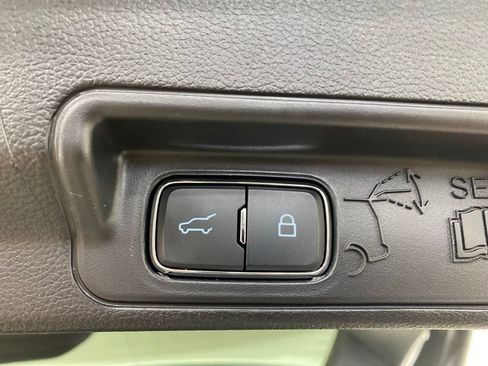 Used 2025 Ford Explorer ST AWD/4WD image 12