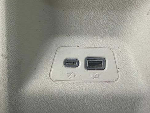 Used 2023 Buick Envision Preferred FWD image 11