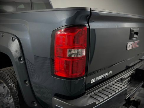 Used 2019 GMC Sierra 2500 Denali image 14